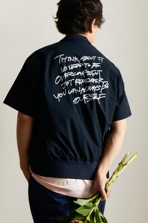 【TRUE Self】バックプリントシャツ